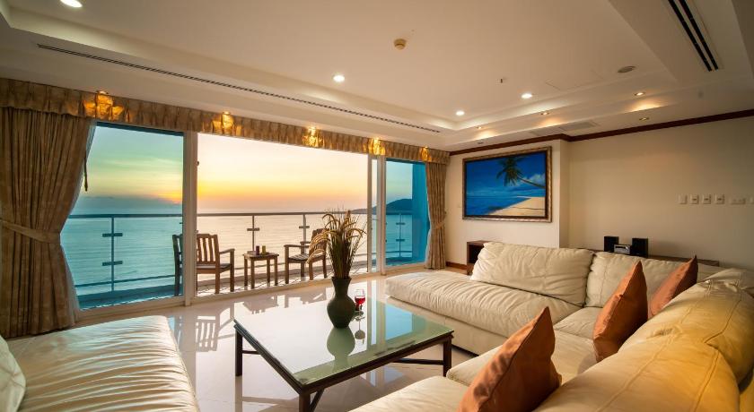 Patong Tower Duplex Seaview 4BR-2902 Image