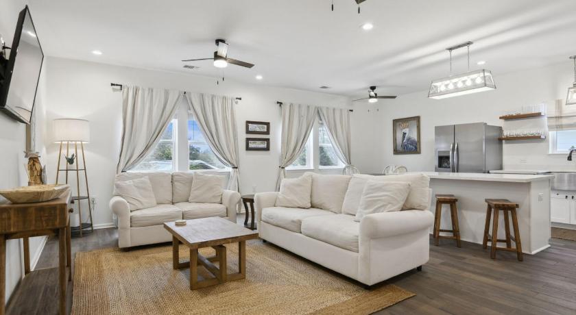 Vacation Rental in Old Town Bay St Louis Unit A