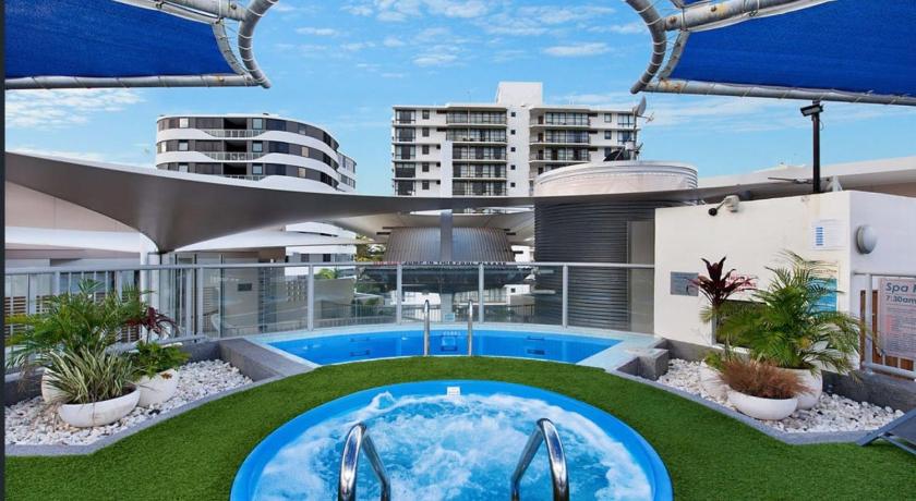 Mooloolaba Beach Club Paradise 2 Bedroom Apartment