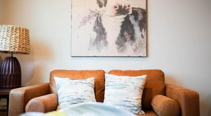 1 Bedroom Stylish Oasis