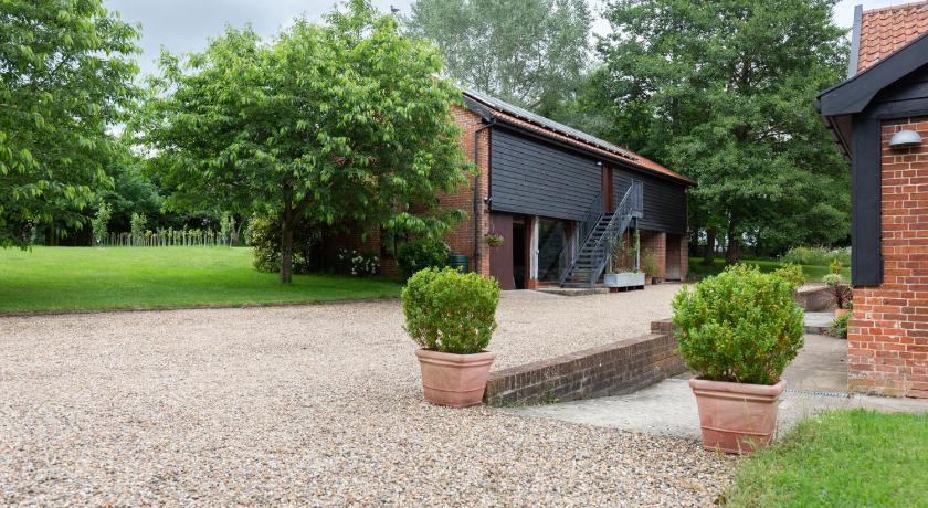 The Cart Lodge at Grove Barn