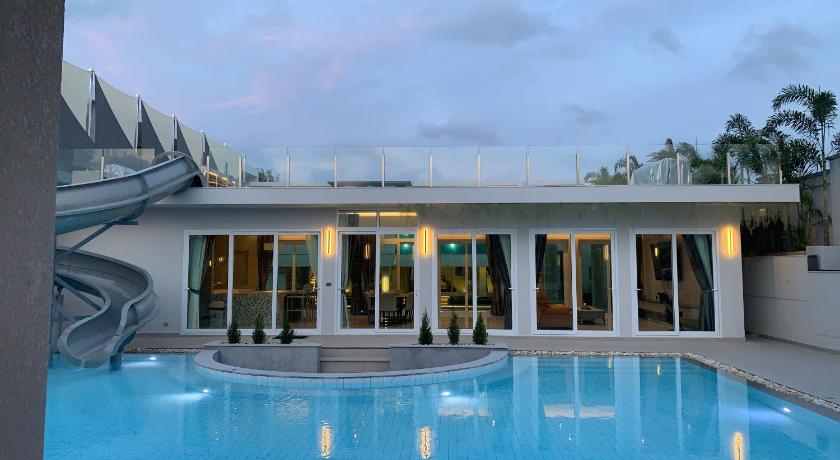 H527 Pattaya pool villa 全新六卧室豪华套房别墅带室外双游泳池