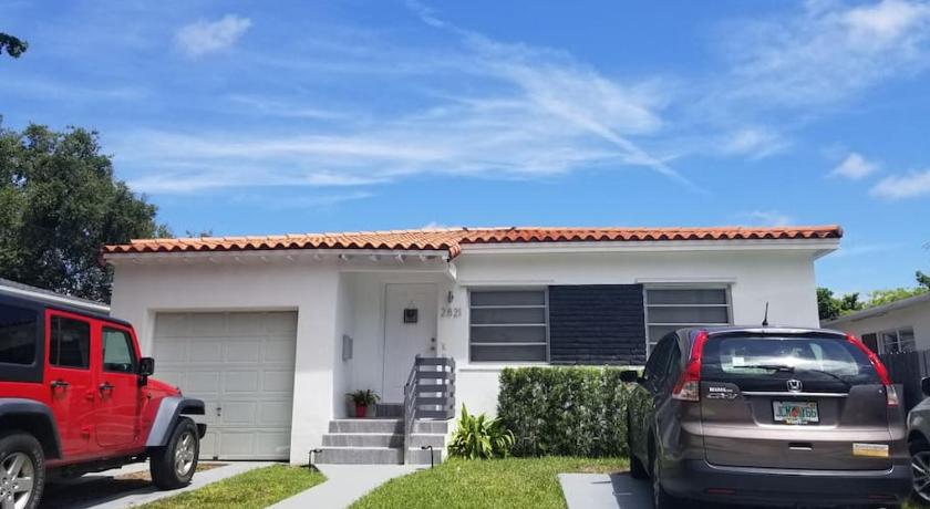 My lovely home in Miami 15 minutes from the Beach