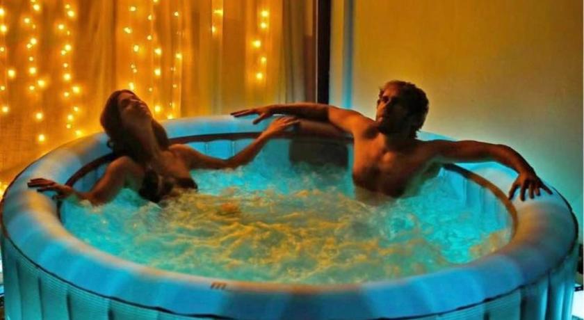 3 bedroom cottage pinner home