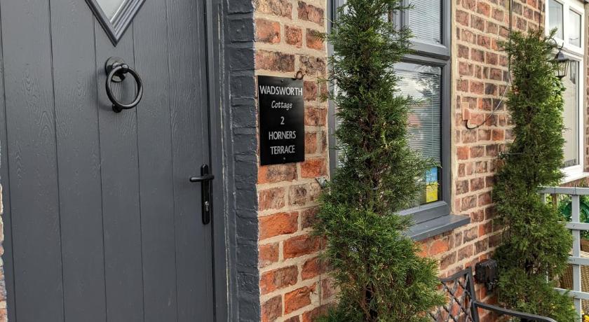 Wadsworth cottage