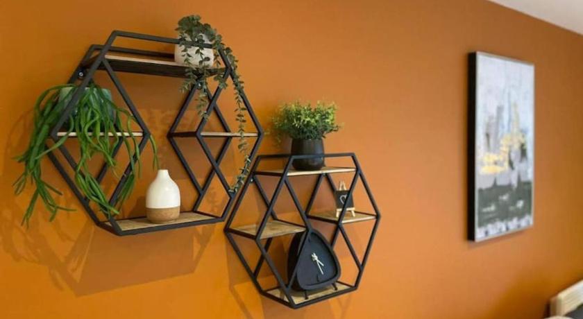 Paramount city living 105