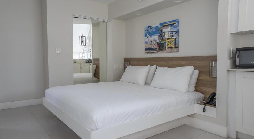 The Biscayne Hotel
