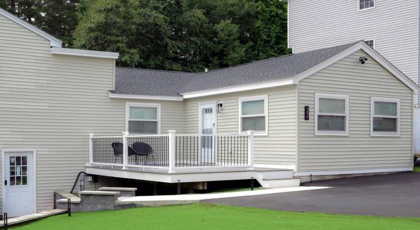 LakeAccess 4 Bed 3 Full Bath HOT TUB