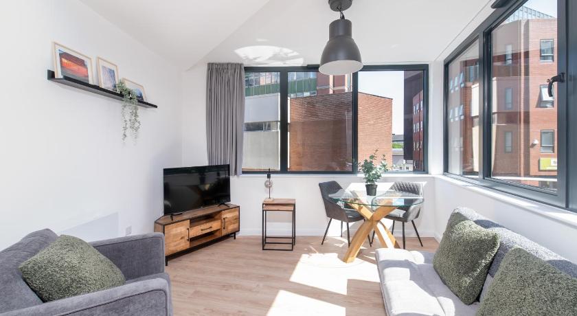 123 Queen Street - Home Crowd Luxury Apartments