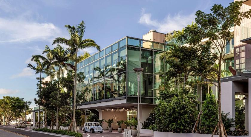 The Ray Hotel Delray Beach, Curio Collection by Hilton