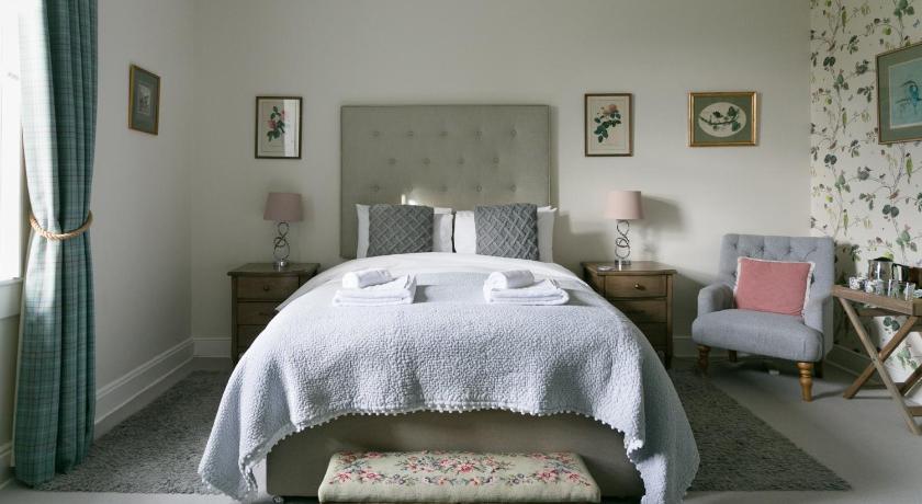 Stay On The Hill - The Coach House
