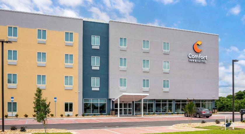 Comfort Inn & Suites Destin near Henderson Beach