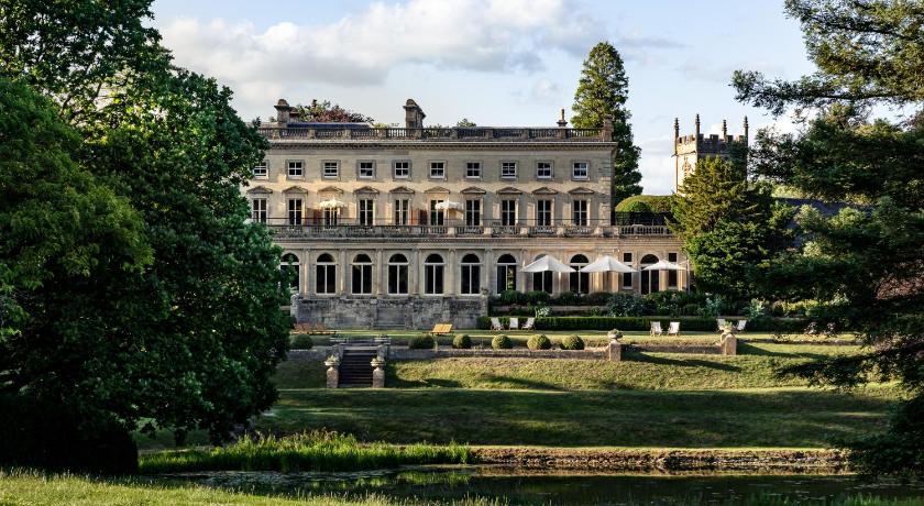 Cowley Manor Hotel