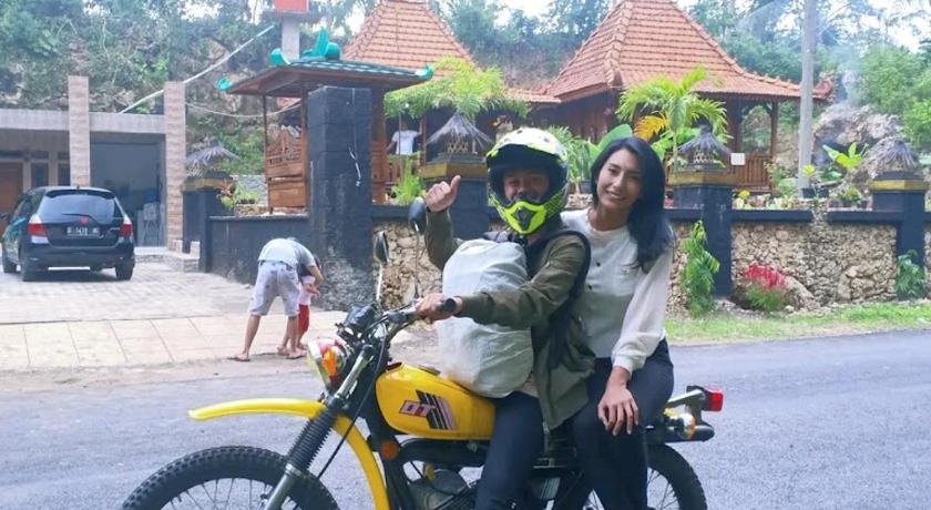joglo karinduaji madasari