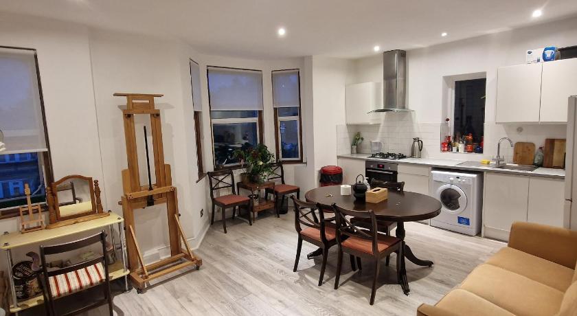 One bedroom one sitting Room apartment ro let