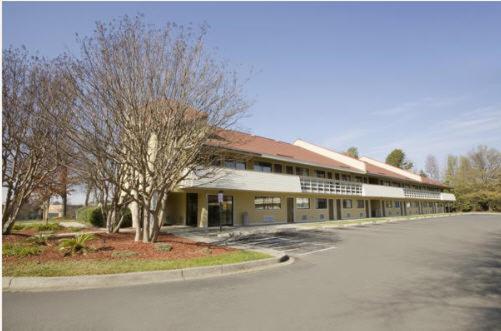 Days Inn by Wyndham Charlotte University