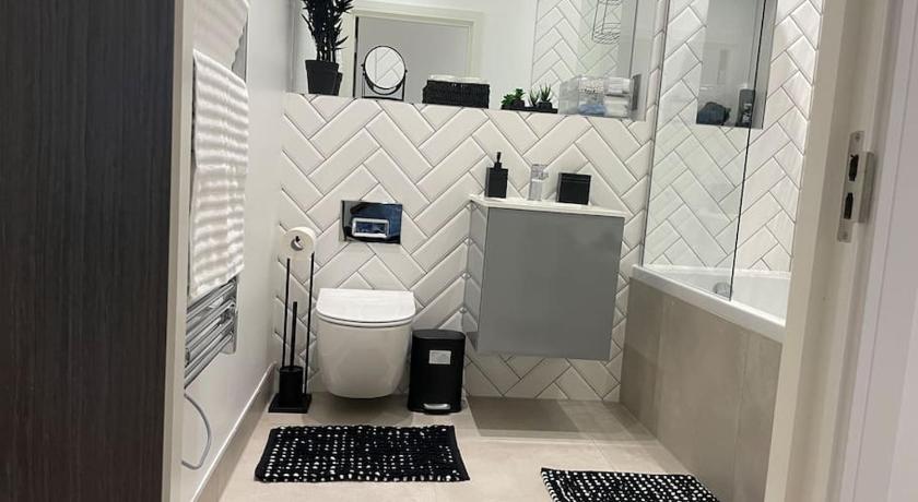 Luxury 2 bedroom Flat Sutton