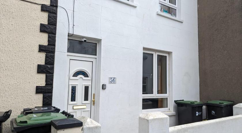 Shoreside 2 - 2 Bedroom Apartments