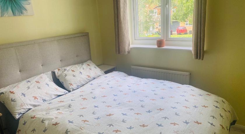 Private Double Room available in Hampshire