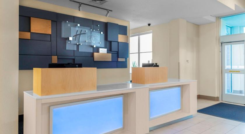 Holiday Inn Express And Suites Leander By IHG