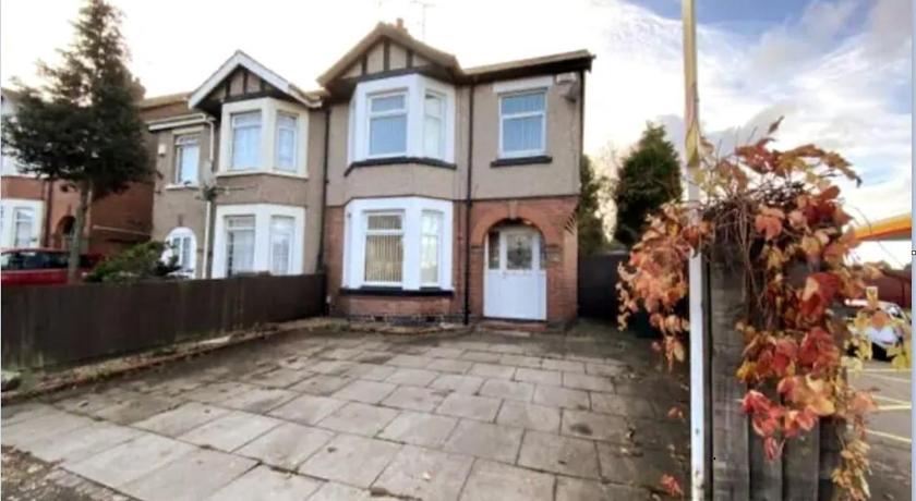 Budgeted Residence near Coventry Building Society (CBS) Arena with Parking