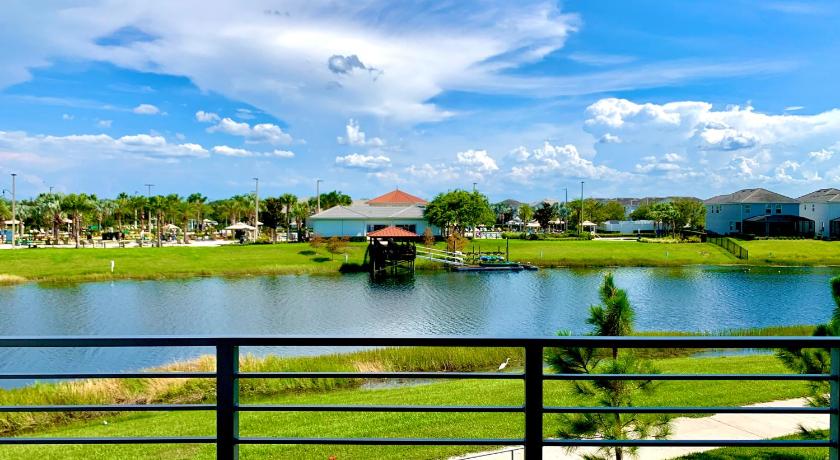 3B2B-Beautiful Lake View-Baby Friendly-FREE WATER PARK!NO Resort Fee-5 Miles to Disney-Storey Lake 3