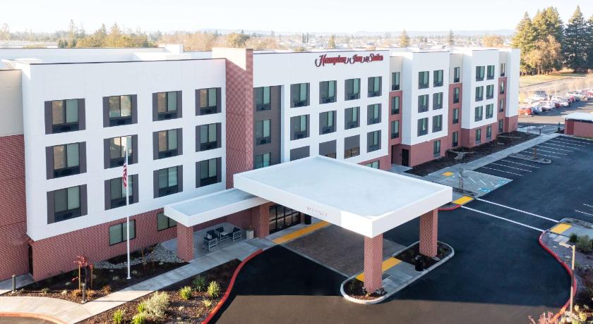 Hampton Inn & Suites by Hilton Santa Rosa Sonoma Wine Country