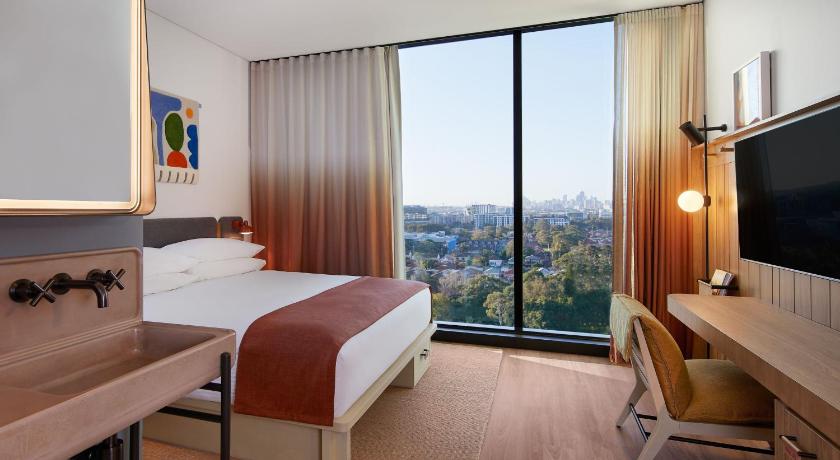 Moxy Sydney Airport
