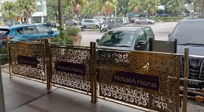 Hotel Ariana