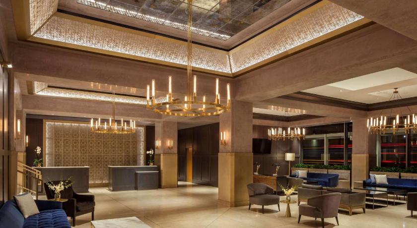 The Marquette Hotel, Curio Collection by Hilton