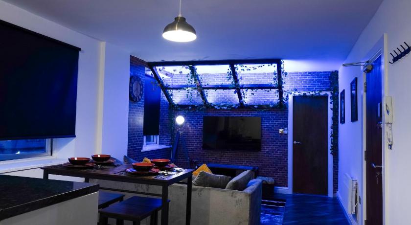 Stunning Two Bed City Centre Apartment