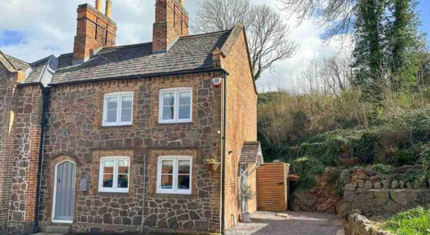 Honeysuckle Cottage