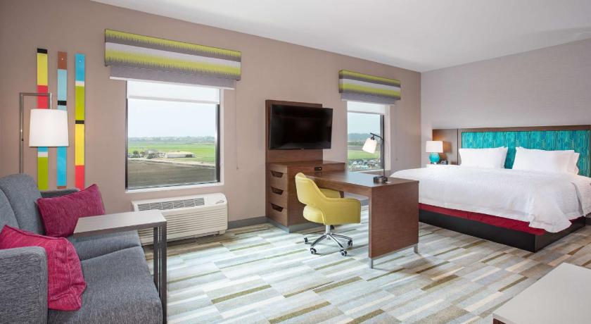 Hampton Inn & Suites Watsonville