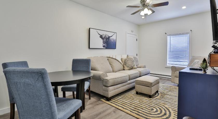 M20 Rentals Modern Apartment 2bd 1ba Centrally Located Salem, NH