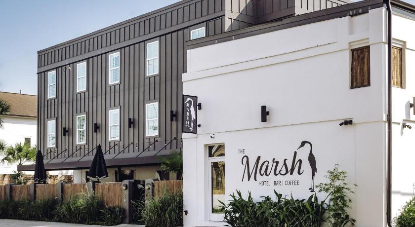 Marsh Hotel