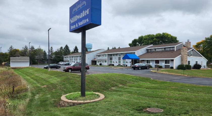 Stillwater Inn & Suites