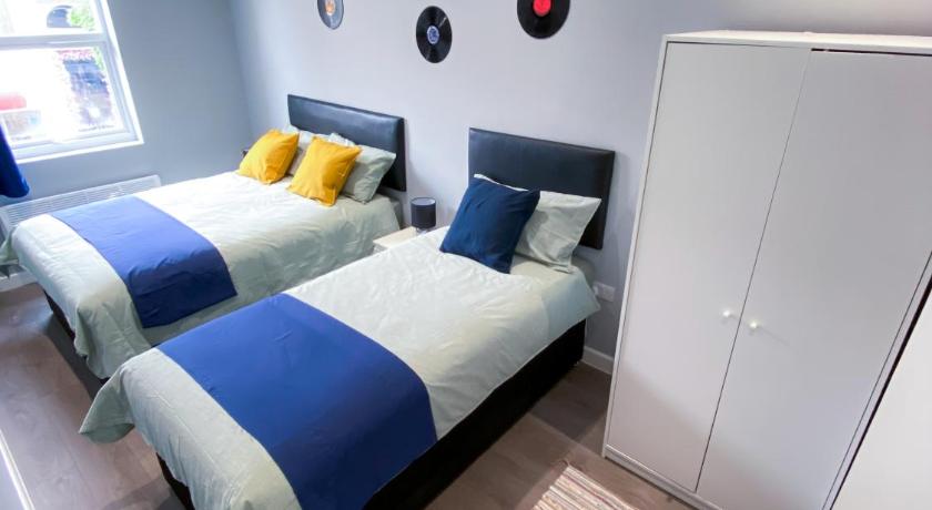 MODERN 1 BEDROOM FLAT IN WOOD GREEN