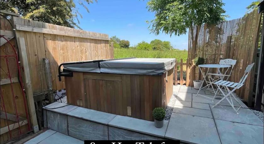 Bay Cottage, Hot Tub