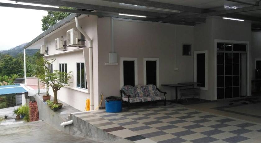 Bonsai Homestay Kluang YTS89