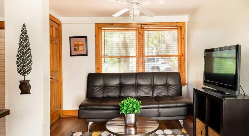Belong Downtown 1br 1ba