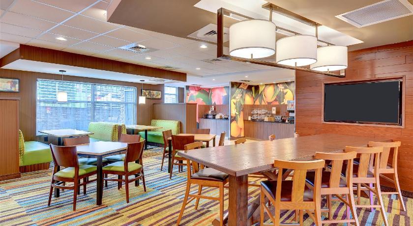Fairfield Inn & Suites Nashville MetroCenter