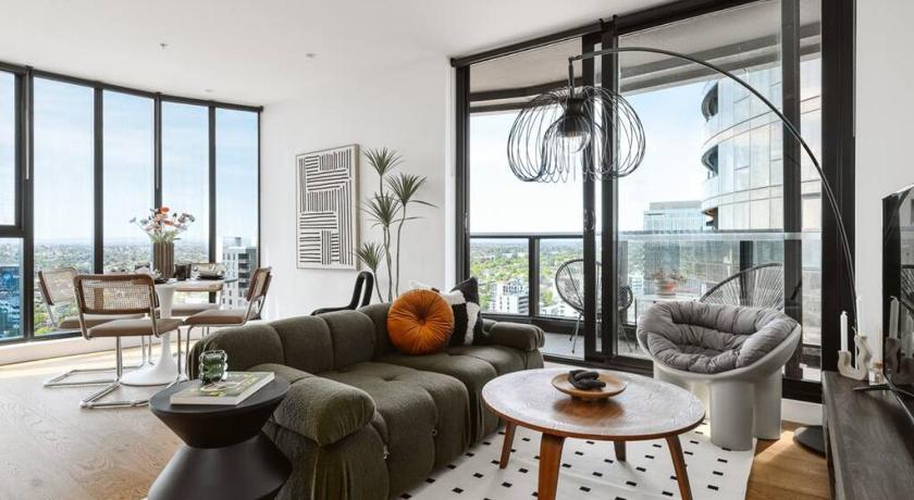 2 Bedrooms Apartment in Boxhill central