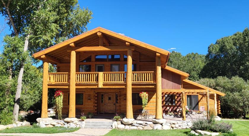 BuffaloPeaks Lodge