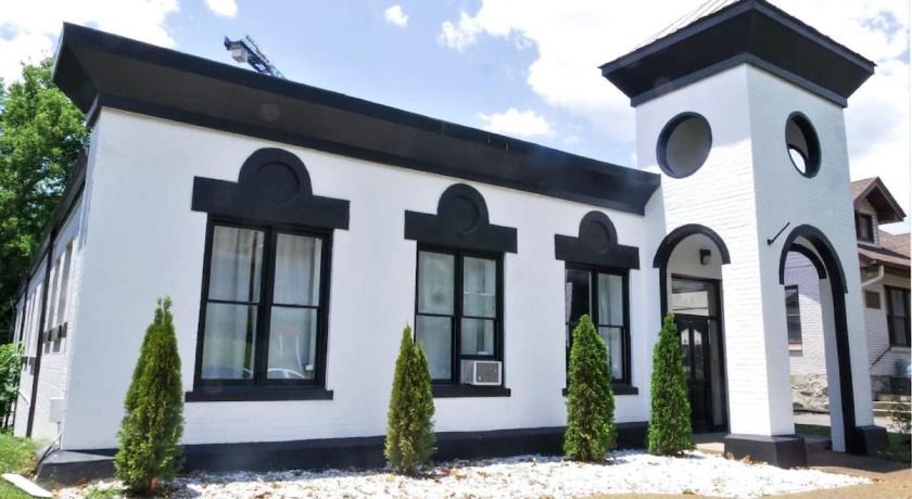 Rock n Row Warehouse HUGE Modern Unique Space