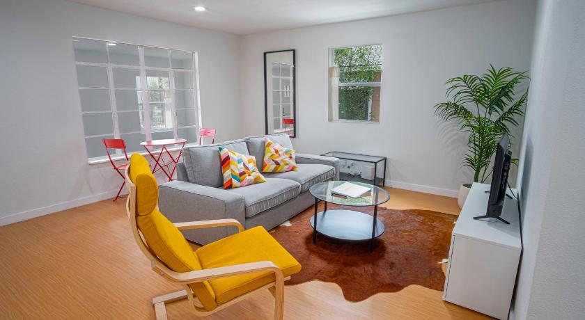 Serene 2BR1BA Residence in Peaceful San Antonio