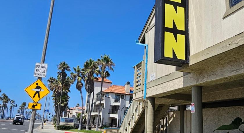Huntington Surf Inn