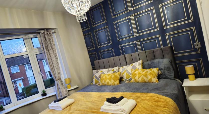Clifton House, For Holidays, Contractors, Relocation, Work, Etc, Free Parking and Wifi