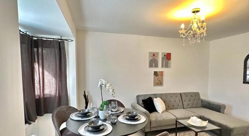 Modern and spacious flat