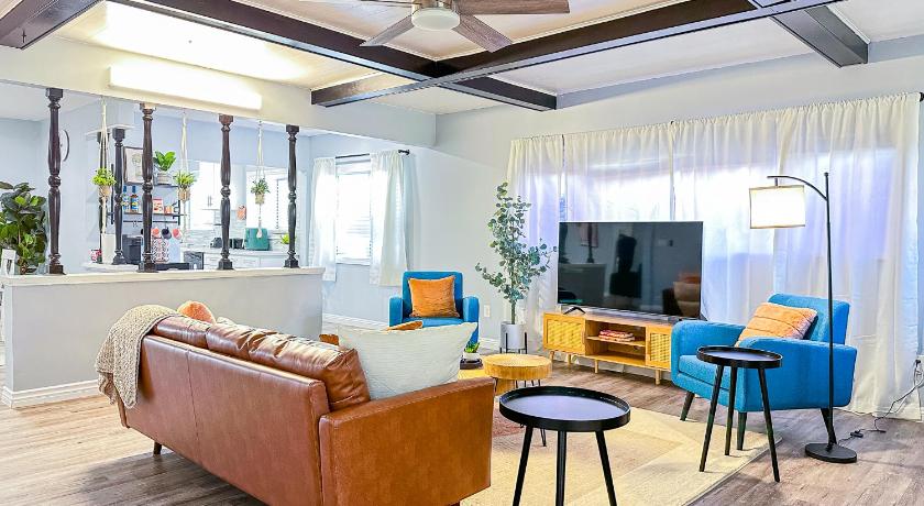 Retreat Minutes To LAX, Manhattan/ Redondo Beach