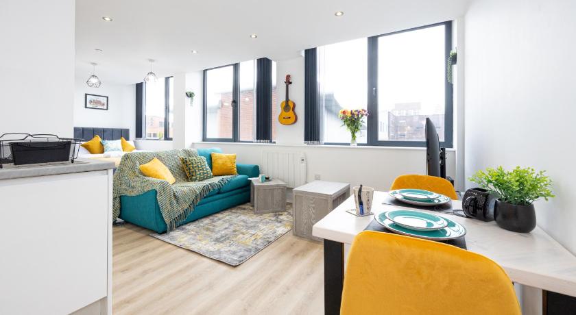 Bright Stylish Studio Apartment in Old Trafford